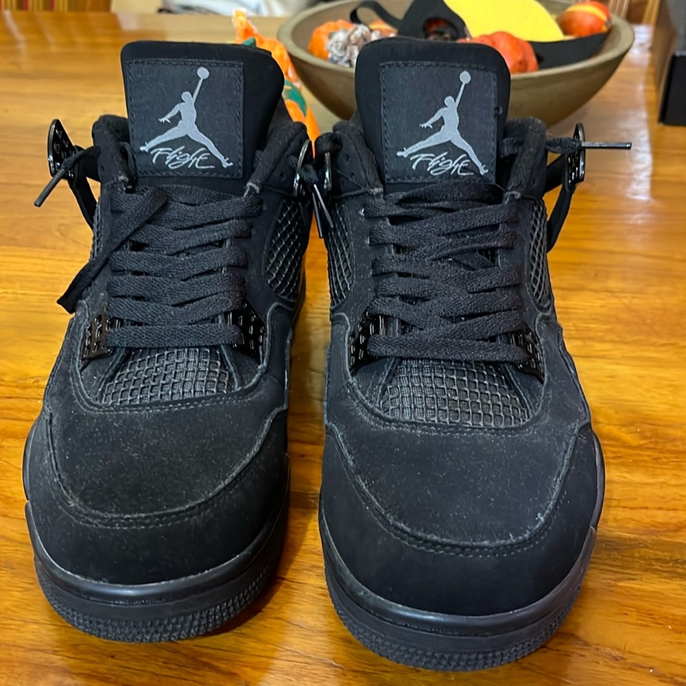 Air Jordan 4 Retro